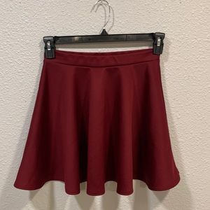 90s Maroon Skater Skirt Size M